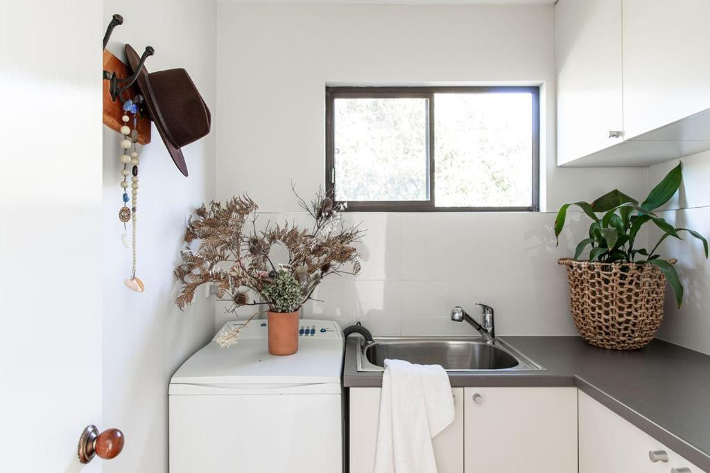 Driftwood Rest Binalong Bay Sleeps 4 빌라 외부 사진